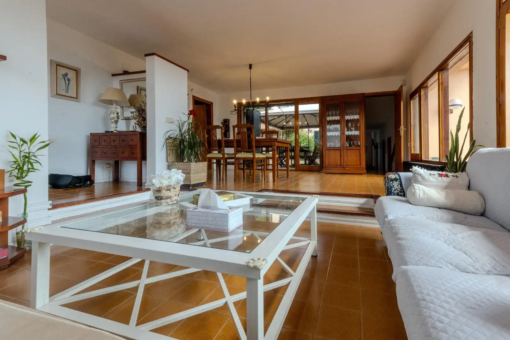 Sala d'estar de Casa o xalet en venda en Castellar del Vallès amb Calefacció, Jardí privat i Terrassa