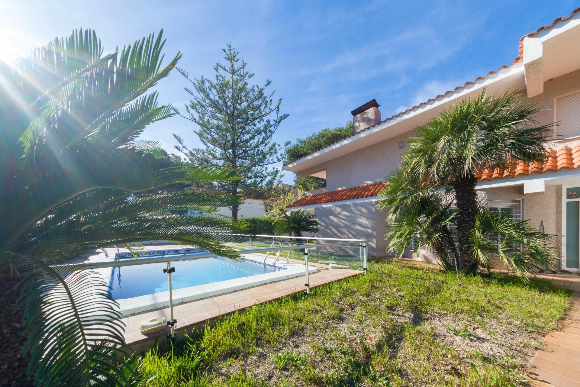 Garden of House or chalet for sale in Benicasim / Benicàssim  with Air Conditioner, Heating and Private garden