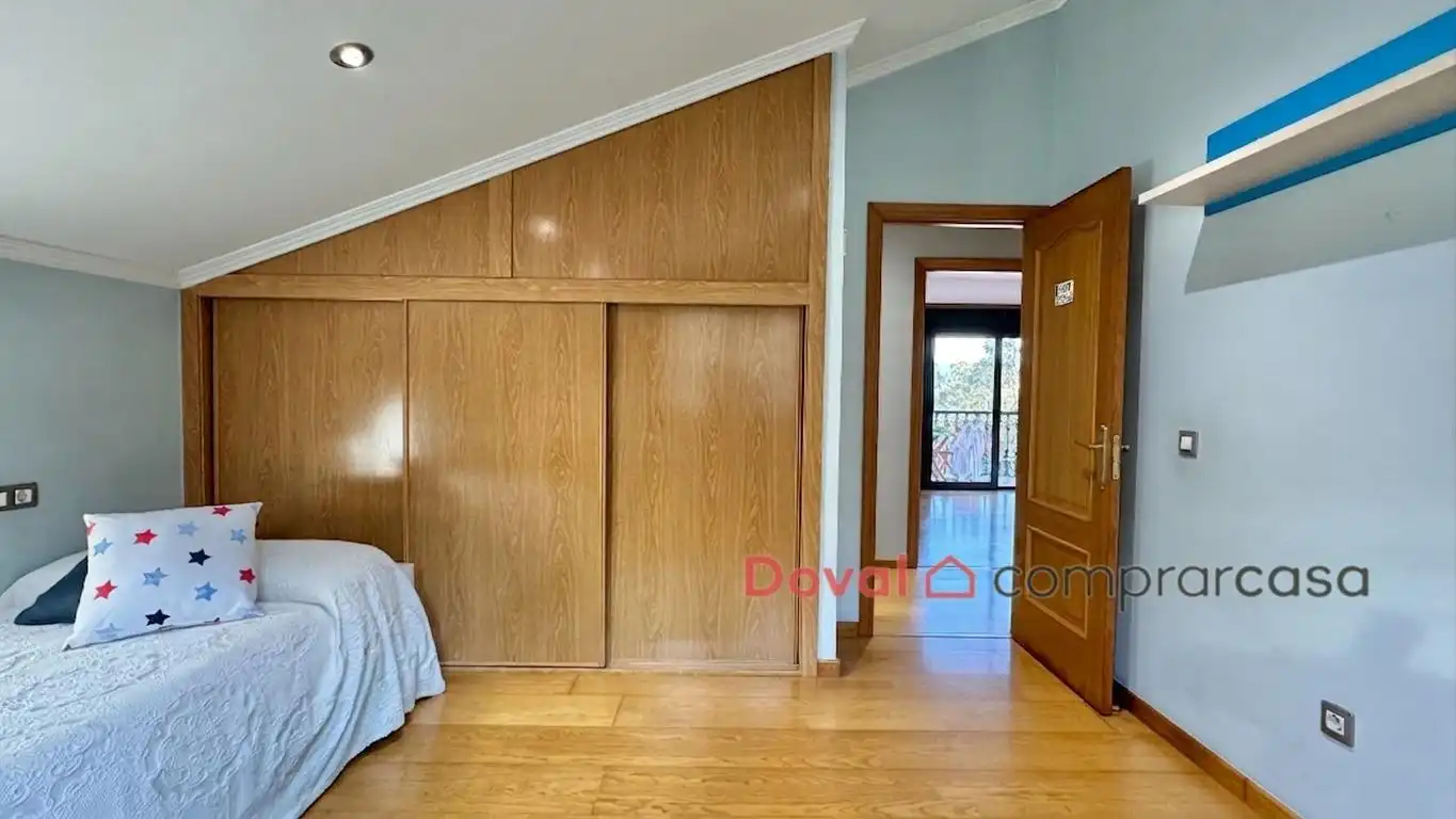 Dormitori de Casa o xalet en venda en Salceda de Caselas amb Calefacció, Jardí privat i Terrassa