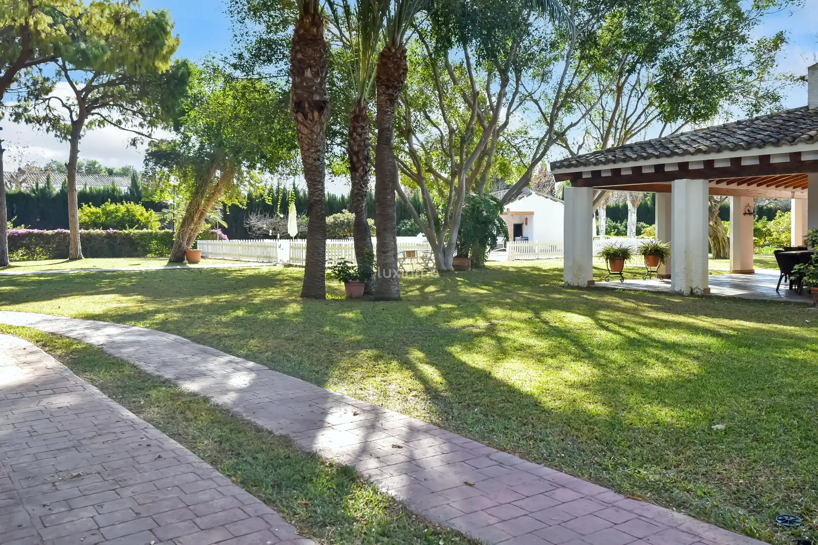 Vista exterior de Casa o xalet en venda en Alicante / Alacant amb Calefacció, Terrassa i Traster