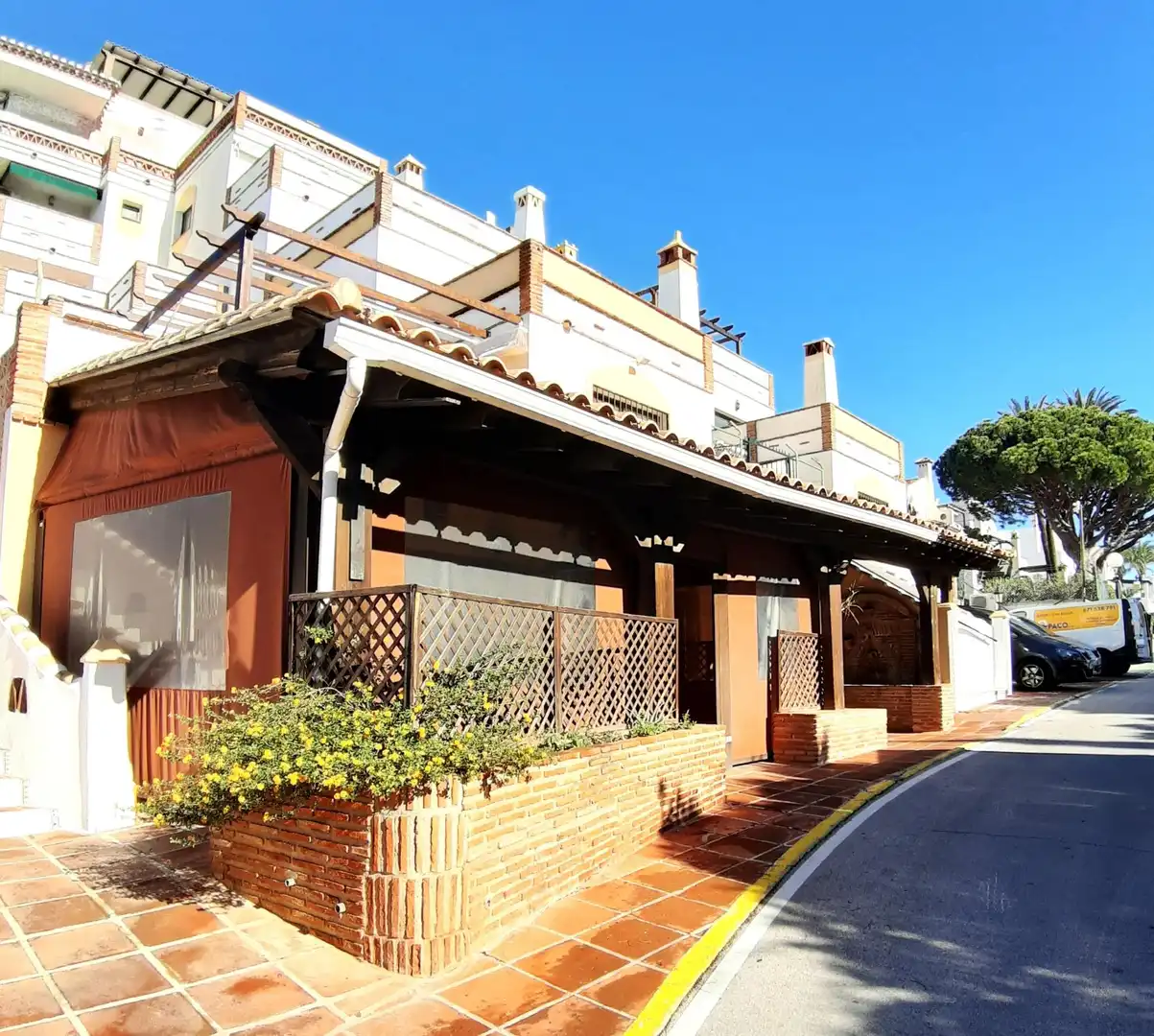 Local comercial en venda a Calahonda