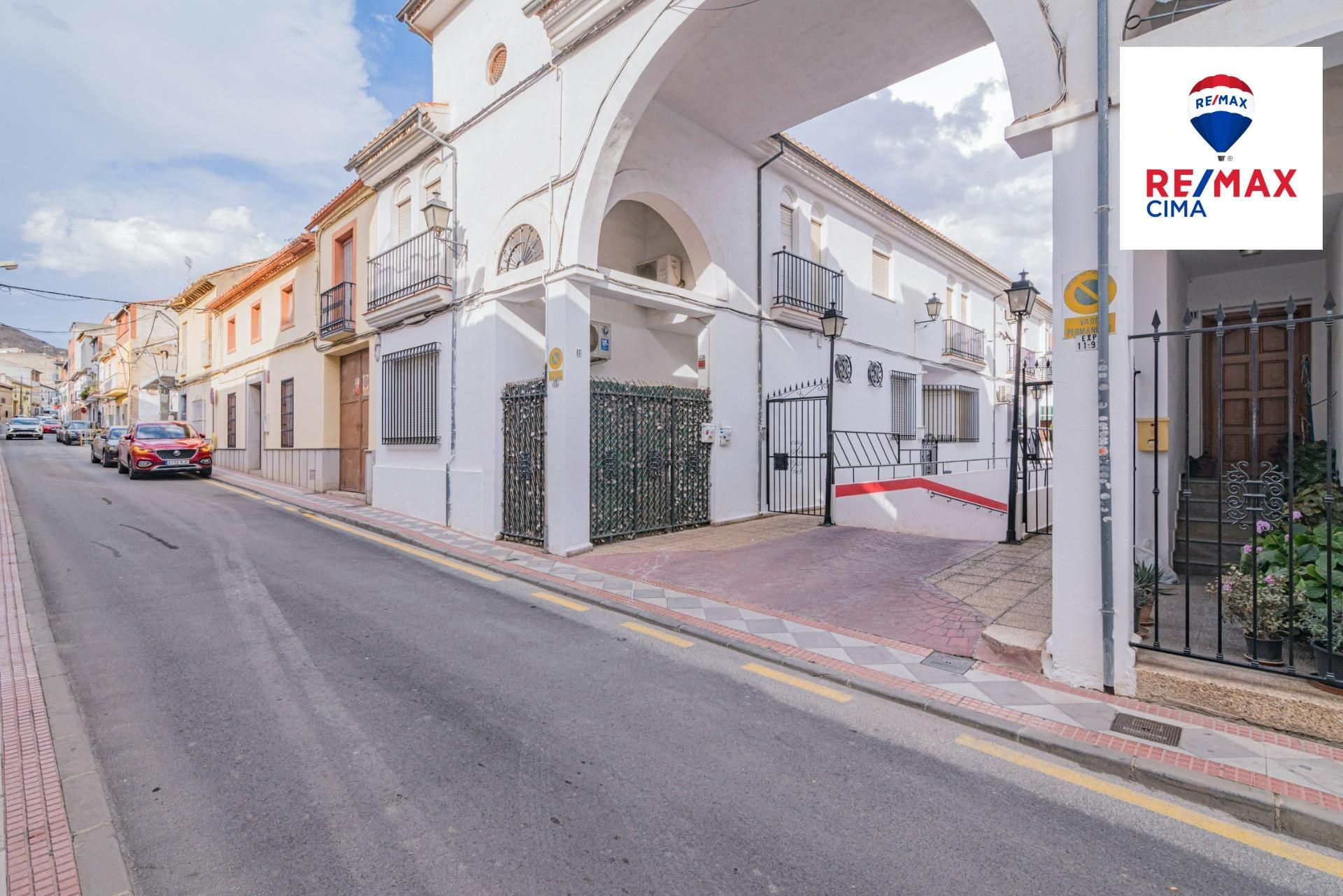 Exterior view of Single-family semi-detached for sale in Atarfe  with Heating and Balcony