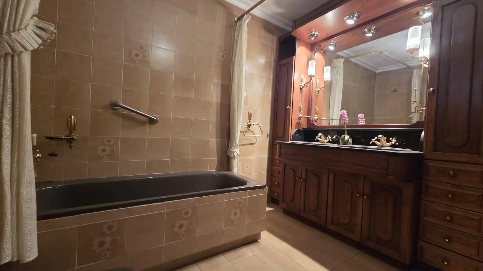 Baño de Piso en venta en Elda con Aire acondicionado, Calefacción y Parquet