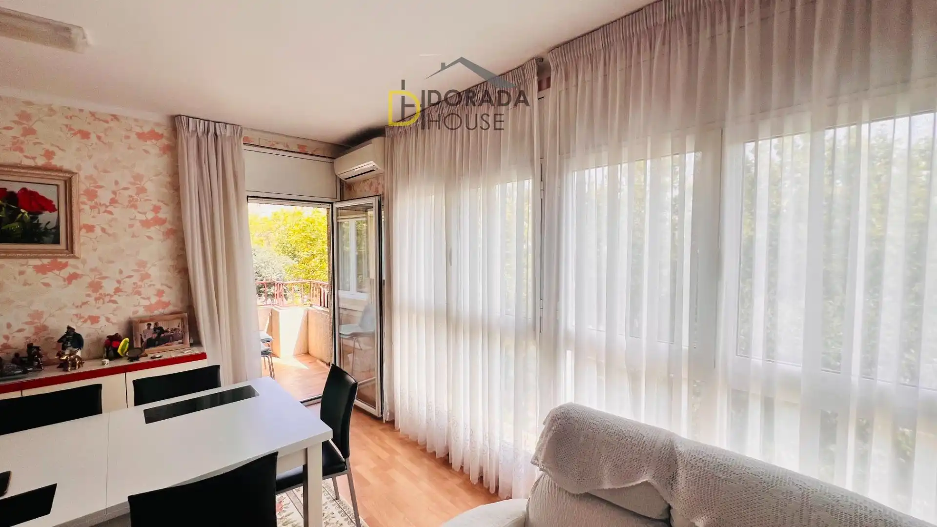 Appartamento con terrazza in vendita a Calle de Josep Vidal i Barraquer, imagen 4
