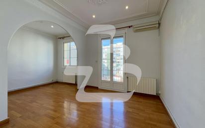 Bedroom of Flat for sale in  Barcelona Capital  with Heating and Balcony