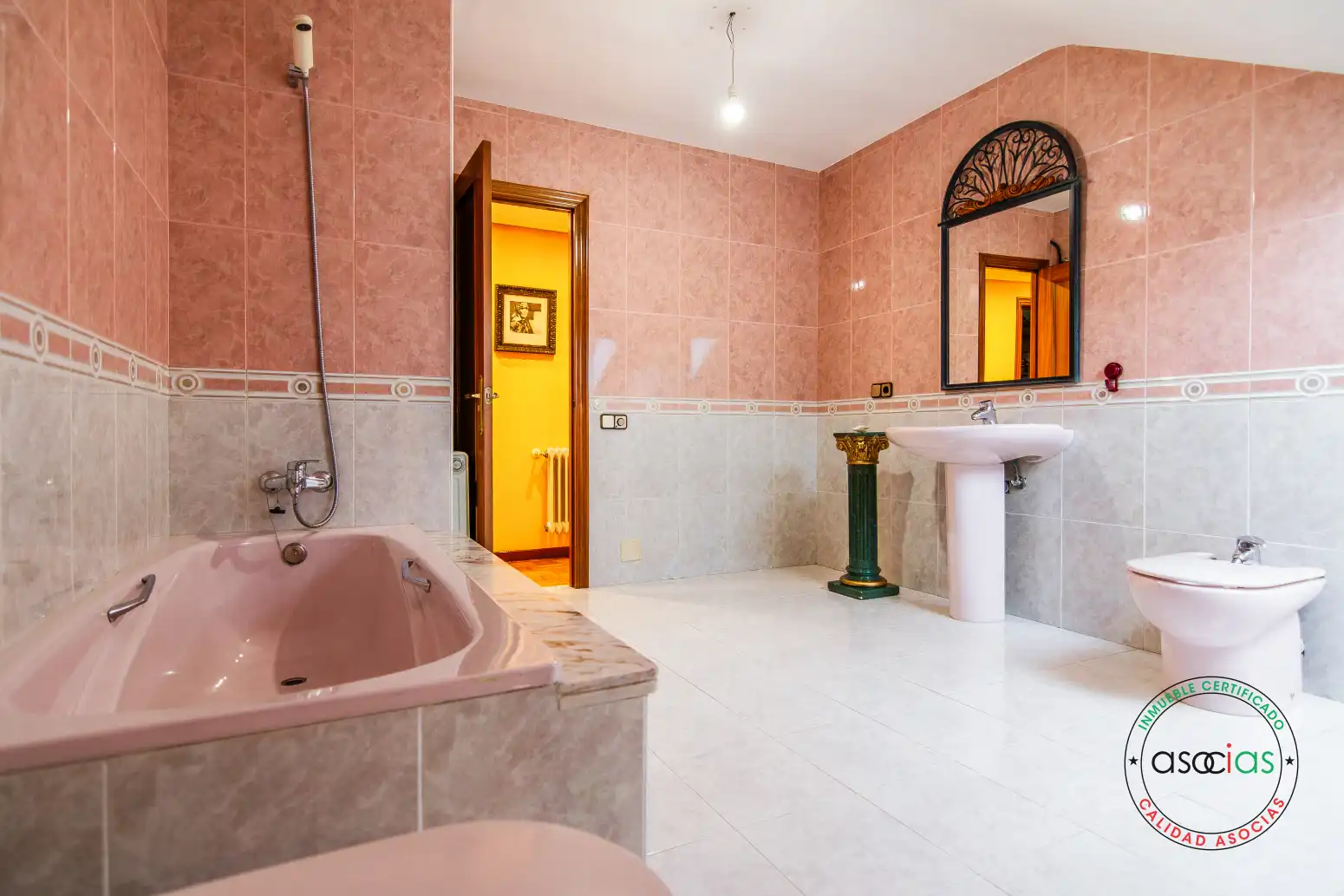 Bathroom of Attic for sale in Lena  with Heating, Parquet flooring and Terrace