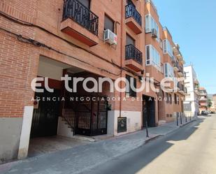 Exterior view of Attic to rent in  Madrid Capital  with Air Conditioner, Furnished and Washing machine
