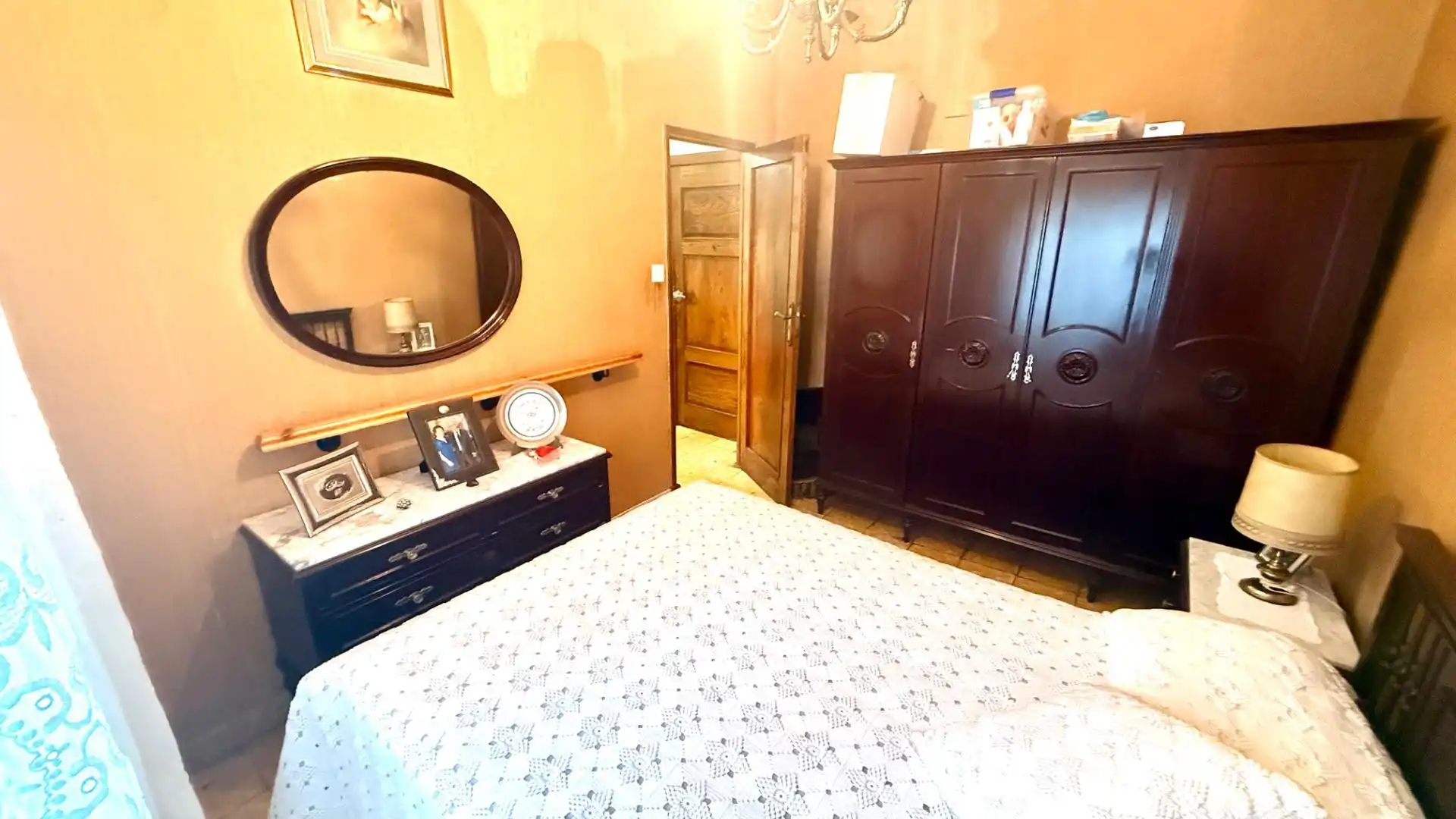 Dormitori de Casa o xalet en venda en Ourense Capital  amb Aire condicionat, Calefacció i Moblat