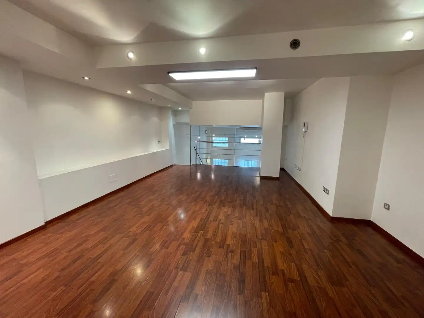 Local comercial de lloguer a d'Aragó, imagen 15