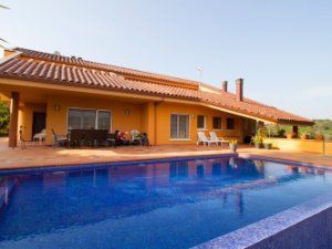 Swimming pool of House or chalet for sale in Llinars del Vallès  with Air Conditioner, Heating and Private garden