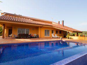 Foto 2 de Casa o xalet en venda a Carrer Dàlia, Llinars del Vallès, Barcelona