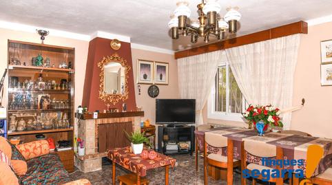 Foto 2 de Casa o xalet en venda a Carrer Joan Gris, La Bisbal del Penedès, Tarragona