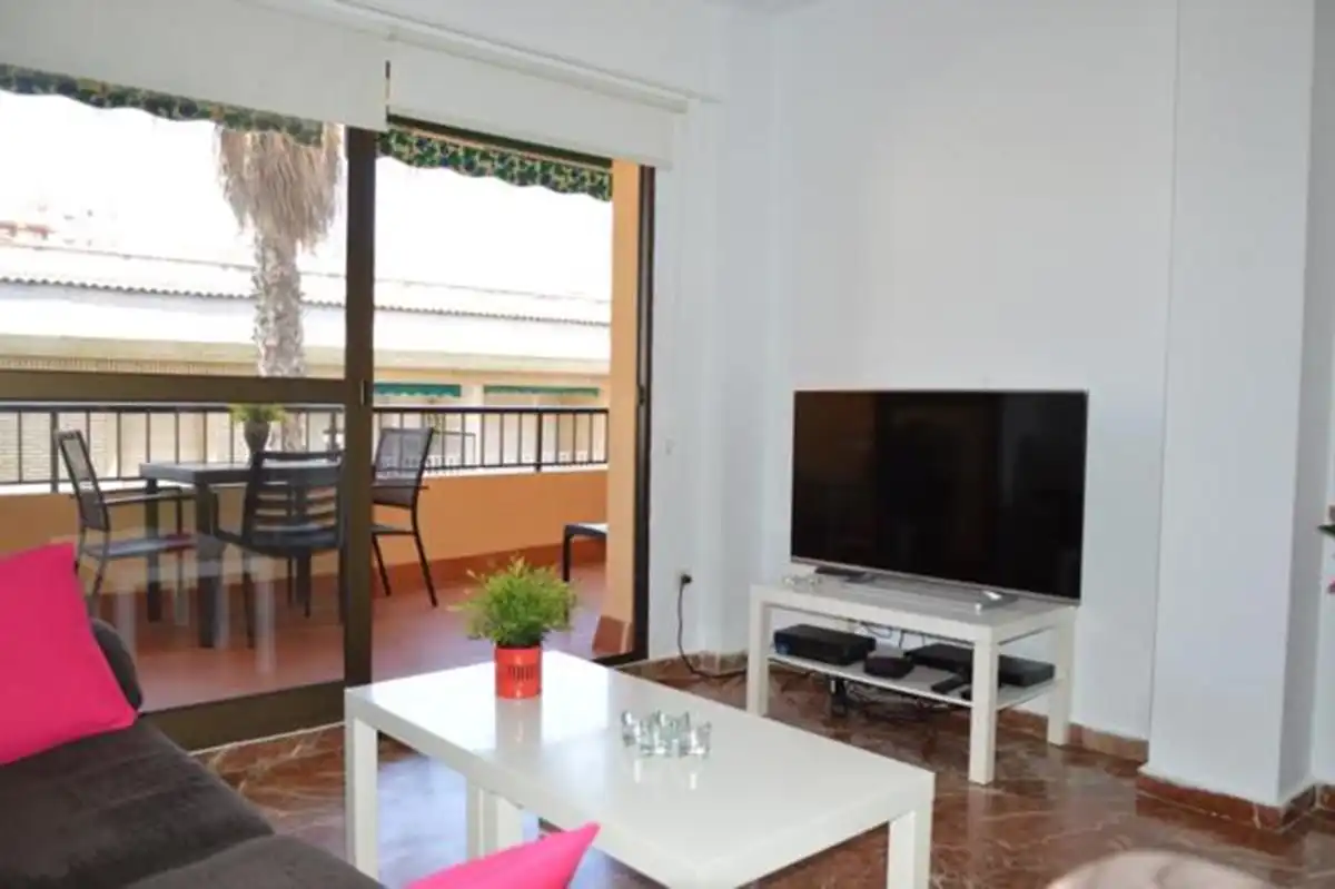 Wohnzimmer von Wohnungen zur Miete in Almuñécar mit Klimaanlage, Terrasse und Möbliert