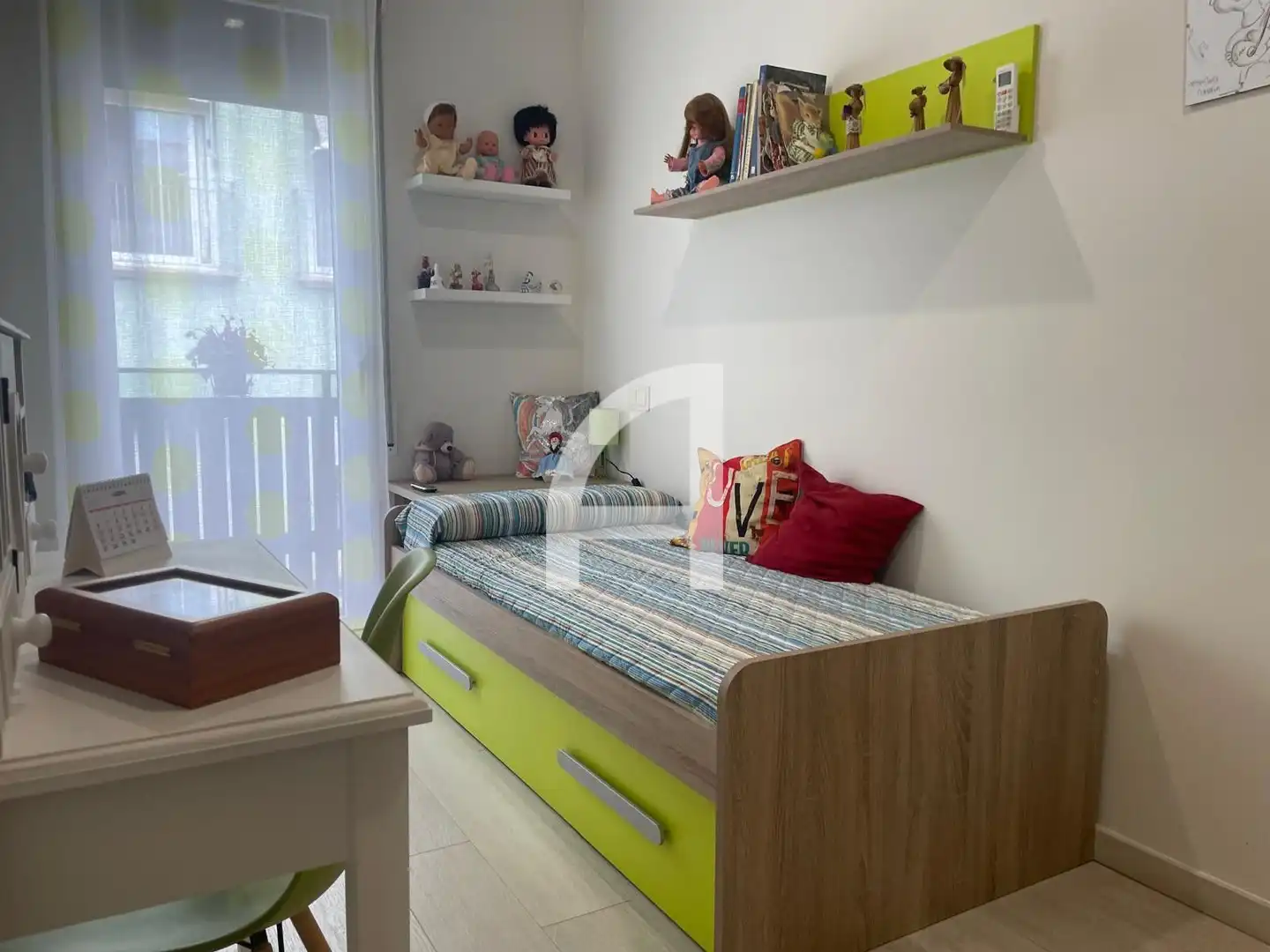 Balcony of Houses for sale in Terrassa  with Air Conditioner, Heating and Private garden