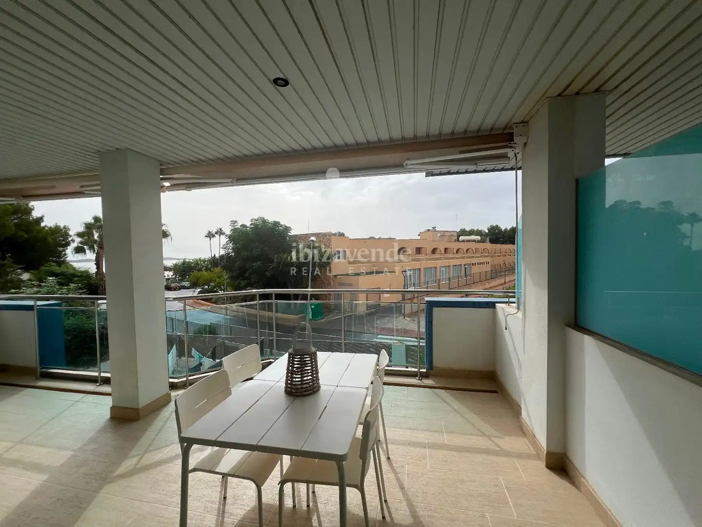 Wohnung zur Miete in Carrer Marià Villangomez, Santa Eulària