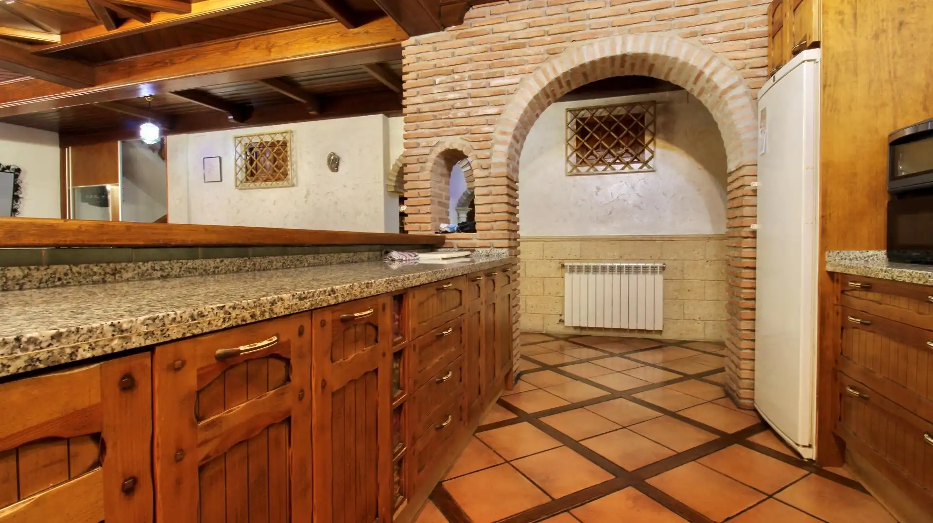 Kitchen of Houses for sale in Alfacar