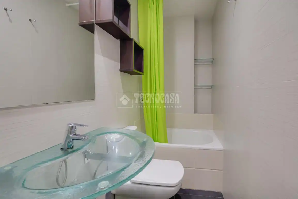 Baño de Piso en venta en Barcelona con Aire acondicionado, Parquet y Terraza
