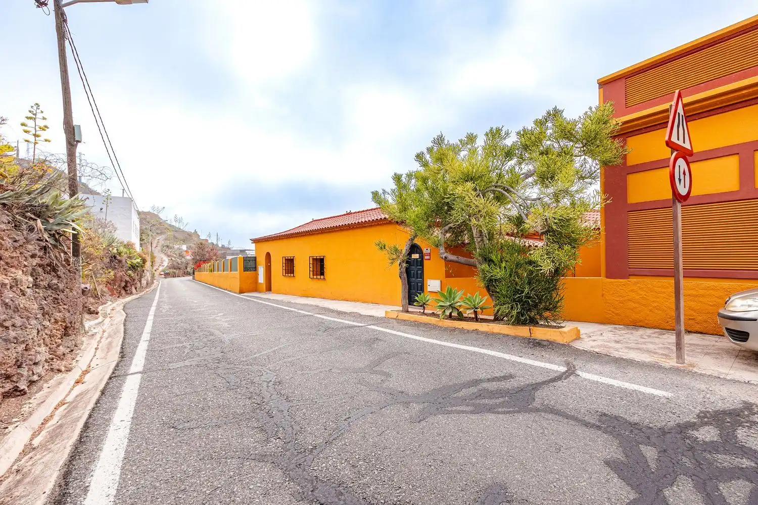 Vista exterior de Casa o chalet en venta en Telde con Jardín privado, Terraza y Piscina