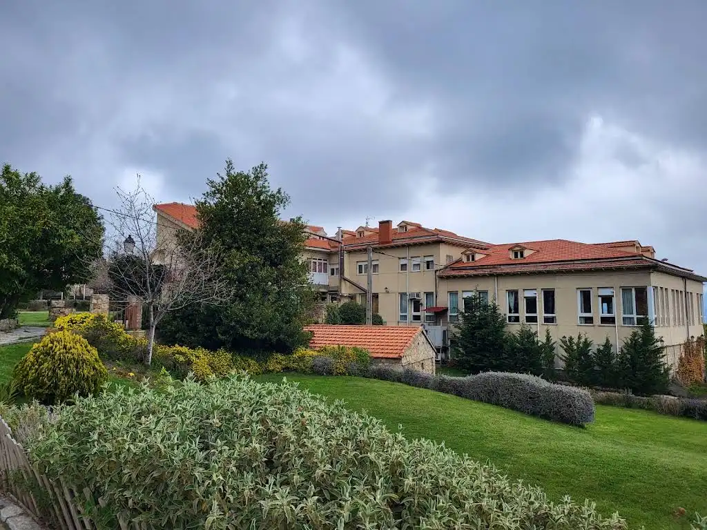 Außenansicht von Gebäude zum Verkauf in Guadarrama