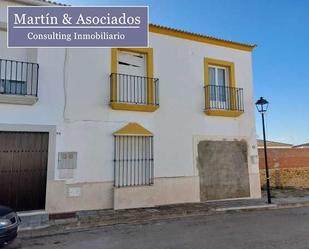 Vista exterior de Casa o xalet en venda en Aguadulce (Sevilla)