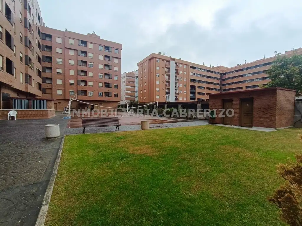 Pis amb piscina en venda a Oeste, imagen 35