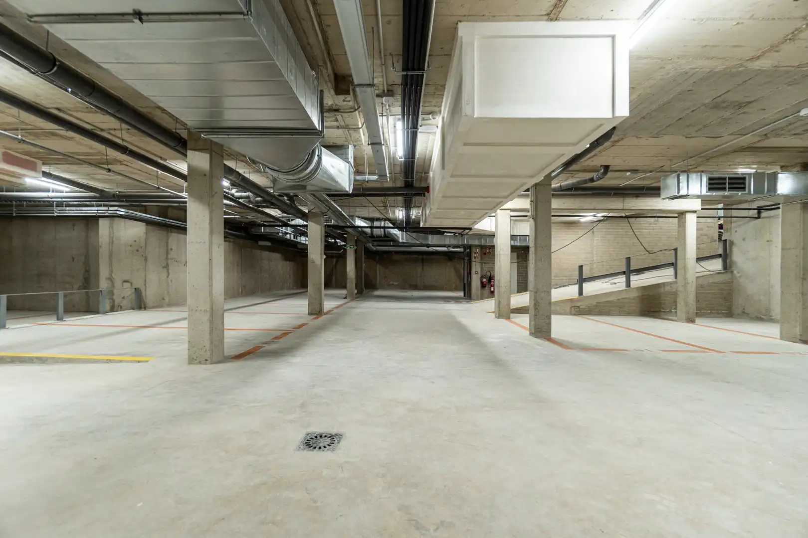 Einzelparkplatz mit Aufzug zum Verkauf in Carrer de Migdia 35, imagen 3