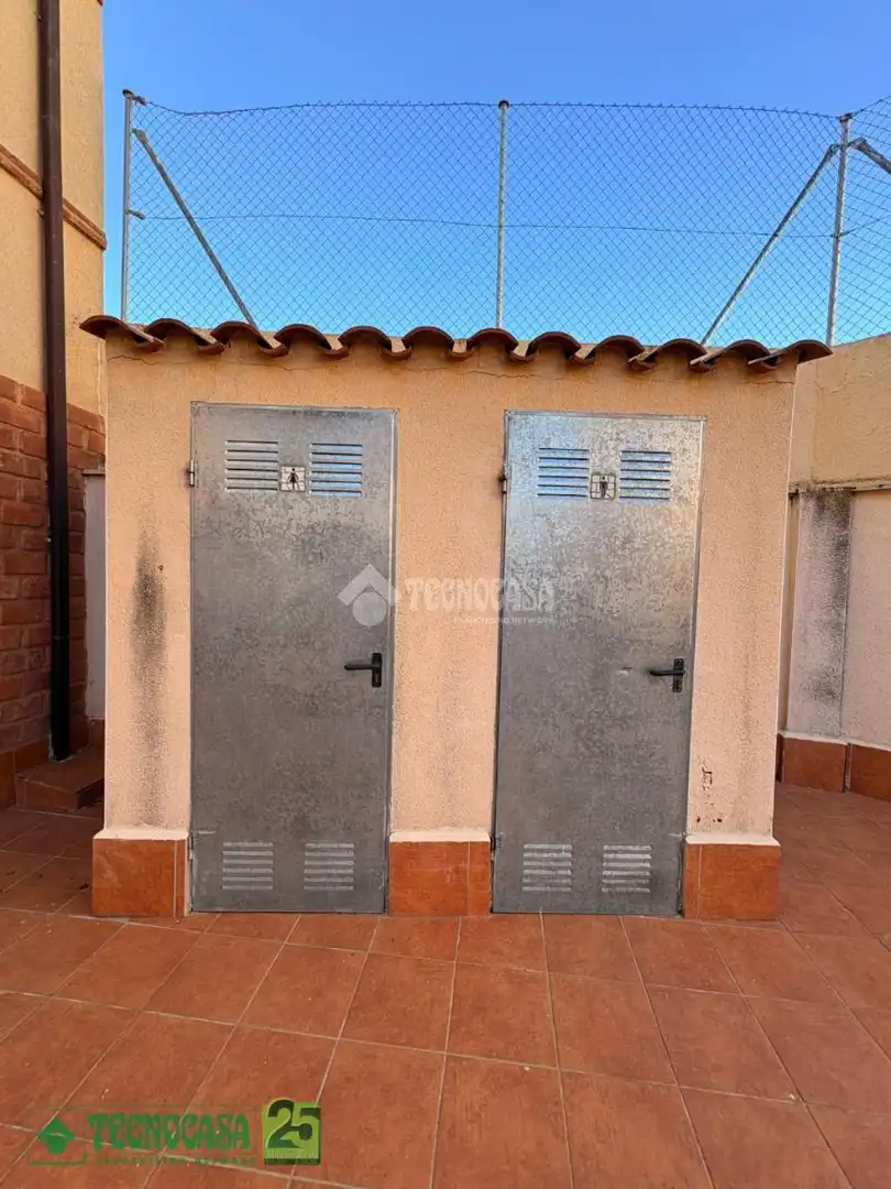 Vista exterior de Piso en venta en Ocaña con Aire acondicionado, Calefacción y Piscina comunitaria