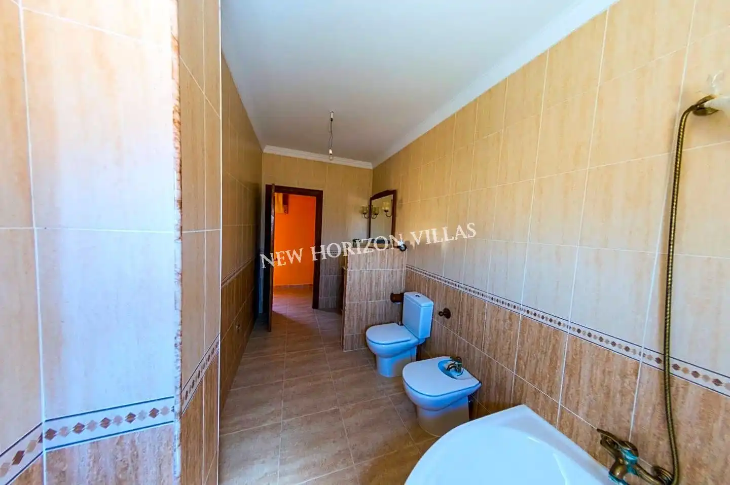 Bany de Casa o xalet en venda en Zurgena amb Aire condicionat, Terrassa i Piscina
