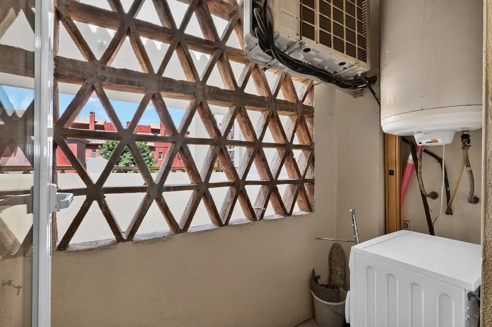 Exterior view of Flat for sale in Mijas  with Air Conditioner, Terrace and Storage room
