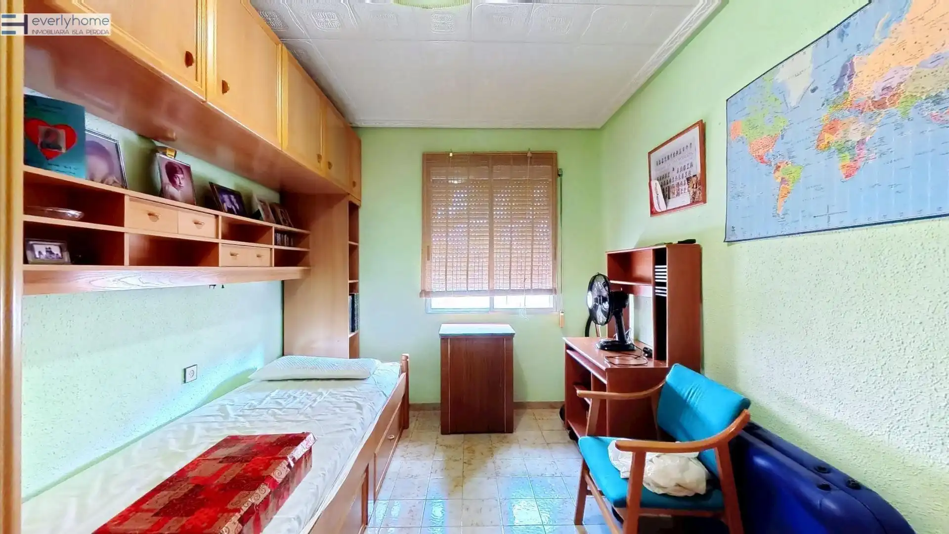 Bedroom of Flat for sale in Valencia