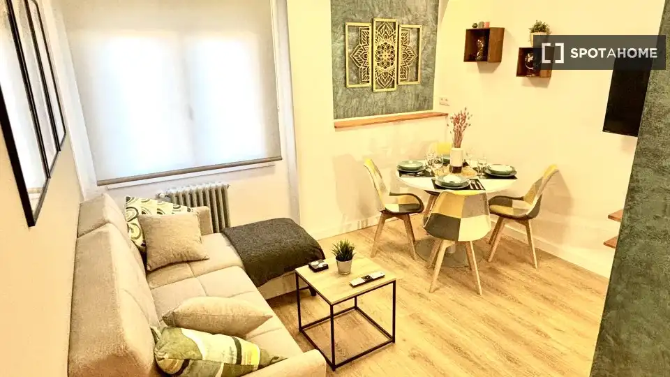 Habitación en Barrio del Ave