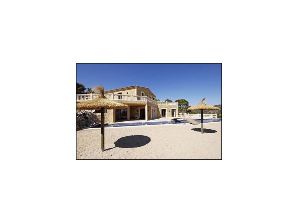 Vista exterior de Casa o xalet de lloguer en Alaró amb Aire condicionat, Jardí privat i Terrassa