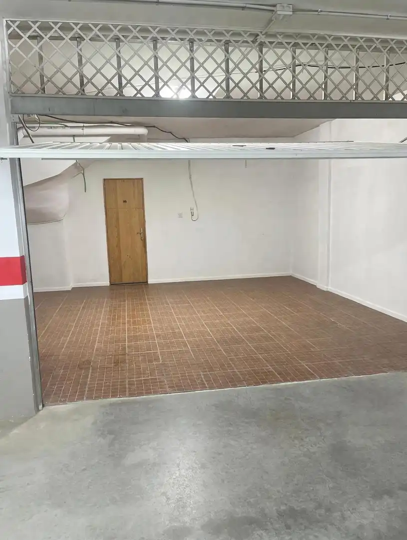 Casa adosada en venta en Alhendín con Terraza, Trastero y Balcón