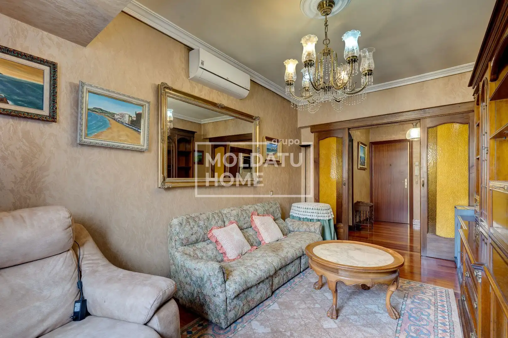 Sala de estar de Piso en venta en Irun  con Aire acondicionado, Calefacción y Trastero