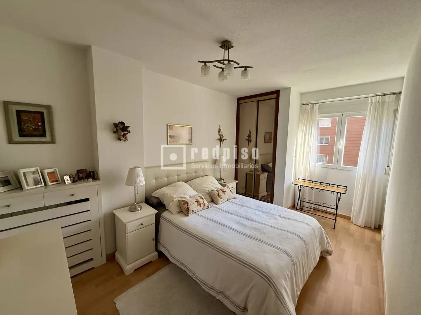 Schlafzimmer von Wohnung zum Verkauf in Madrid mit Klimaanlage, Heizung und Privatgarten