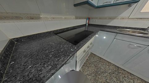 Foto 2 de Piso en venta en Rambla Sant Jordi, Can Mas, Ripollet