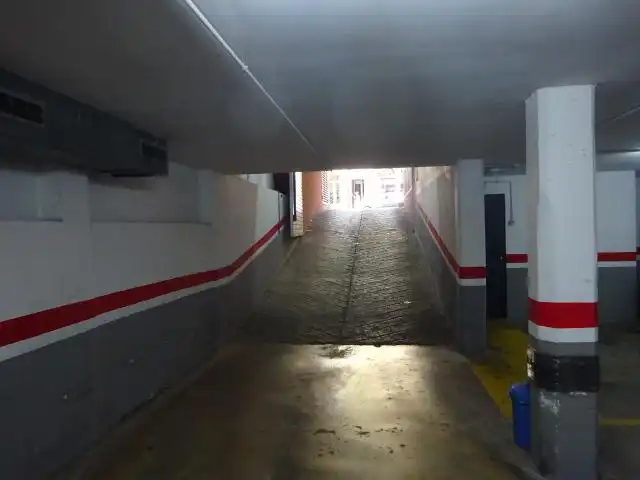 Einzelparkplatz zum Verkauf in Francesc Macià, imagen 4