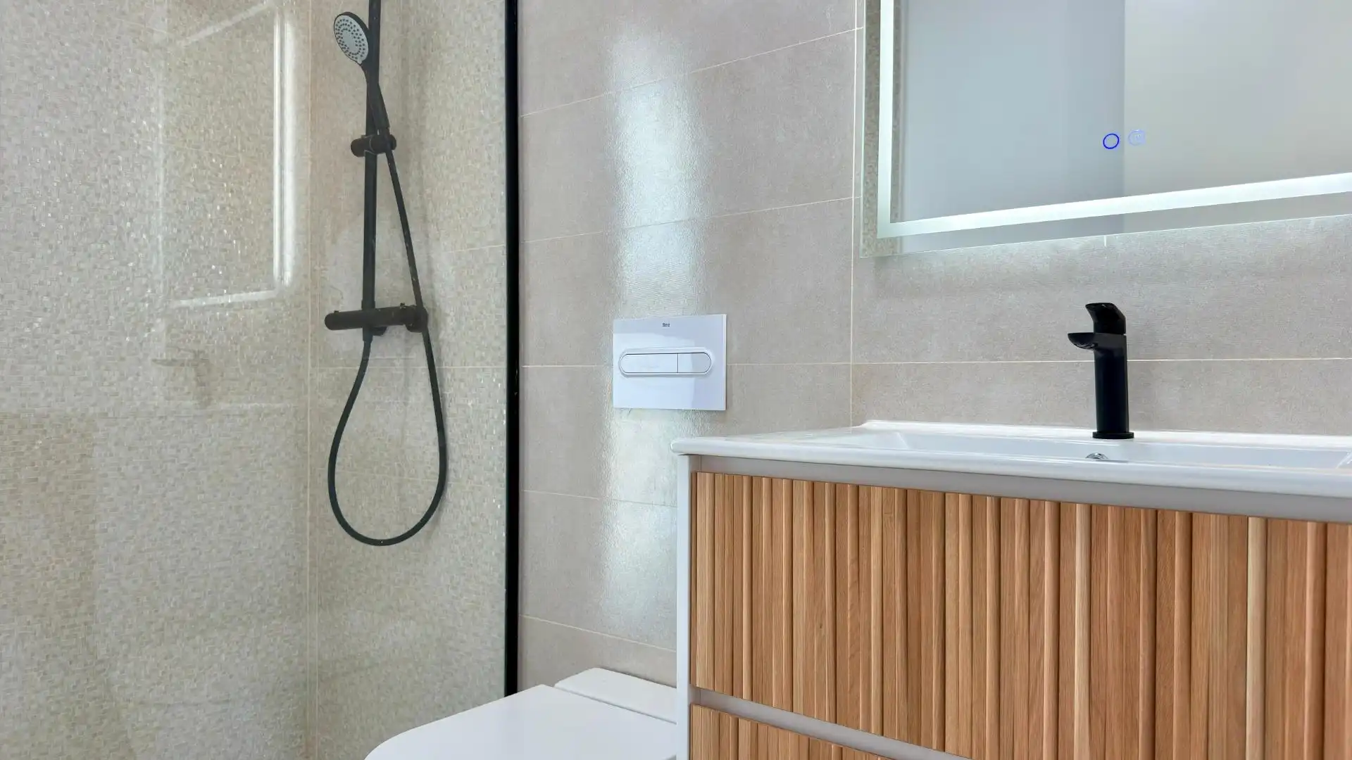 Baño de Casa o chalet en venta en Mutxamel con Aire acondicionado, Jardín privado y Trastero