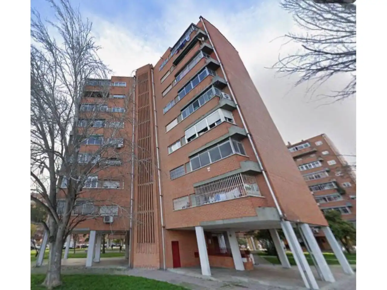 Vista exterior de Pis en venda en Villaverde