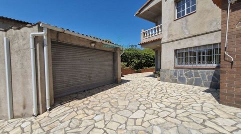 Chalet  dentro del pueblo de Torrelavit , con vistas espectaculares, jardin de 676 m2, vivienda de  226 m2, imagen 4