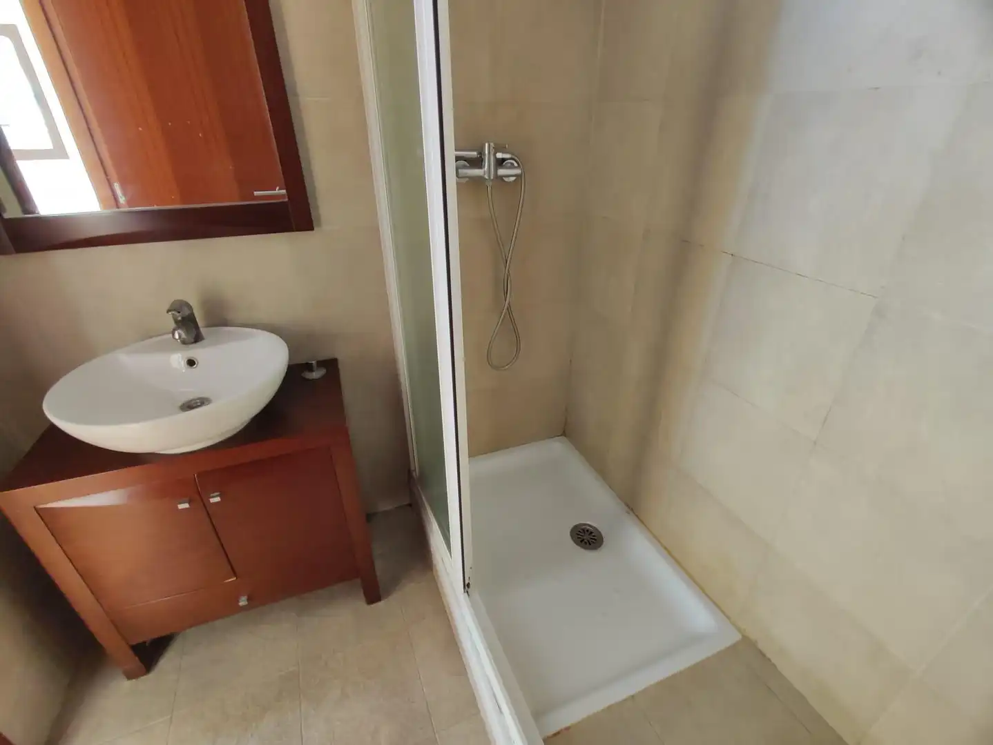 Bathroom of Flat for sale in Manresa  with Heating and Parquet flooring