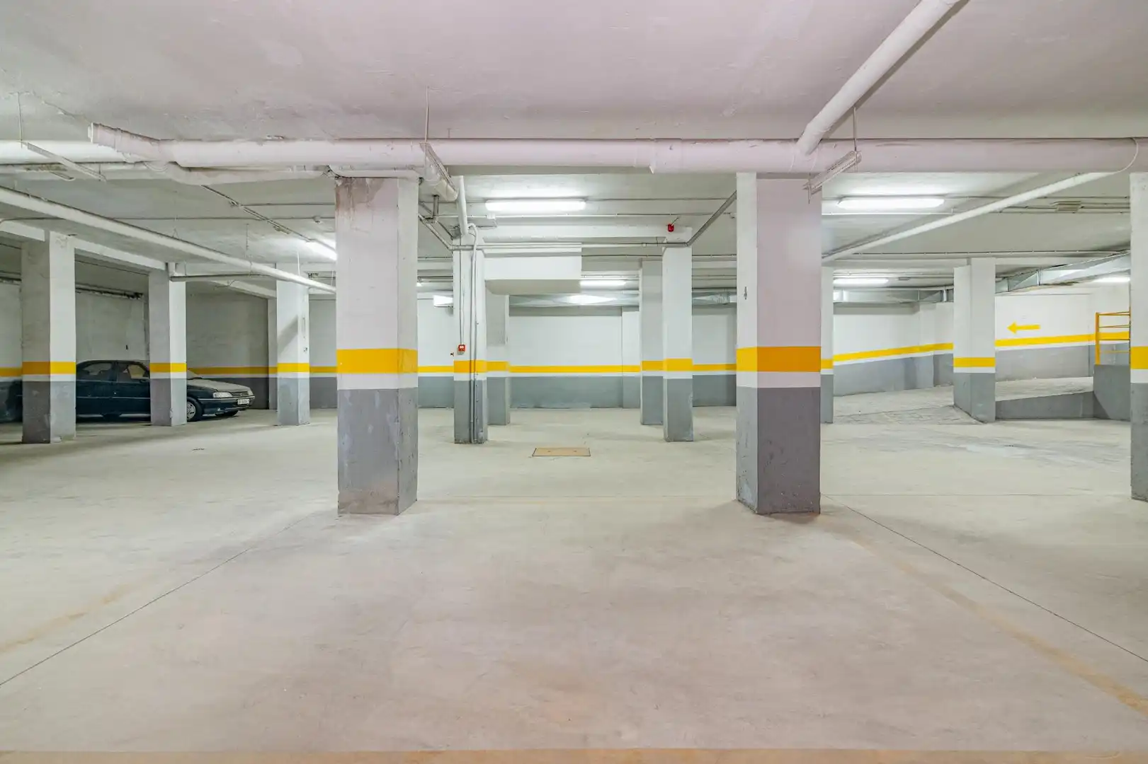 Local comercial en venta en Calle PROFESOR TERCEDOR DIAZ 4