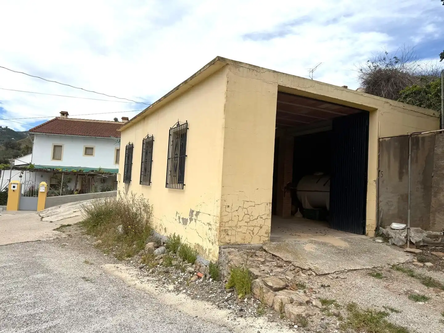 Casa rústica amb jardí en venda a Polígono poligono, imagen 5