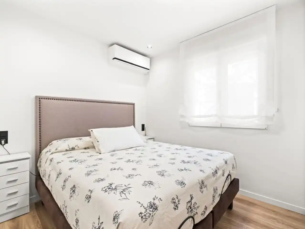 Dormitori de Casa o xalet en venda en Torrevieja amb Aire condicionat, Piscina i Balcó