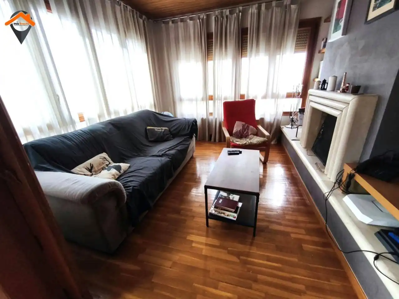 Wohnzimmer von Wohnung zum Verkauf in Sabadell mit Klimaanlage, Heizung und Parkett