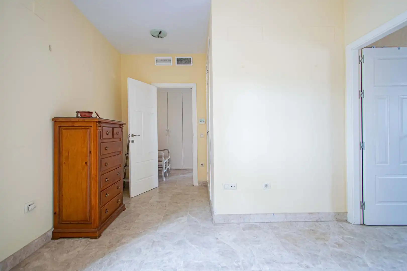 Bedroom of Detached homes for sale in Sevilla  with Air Conditioner, Heating and Private garden