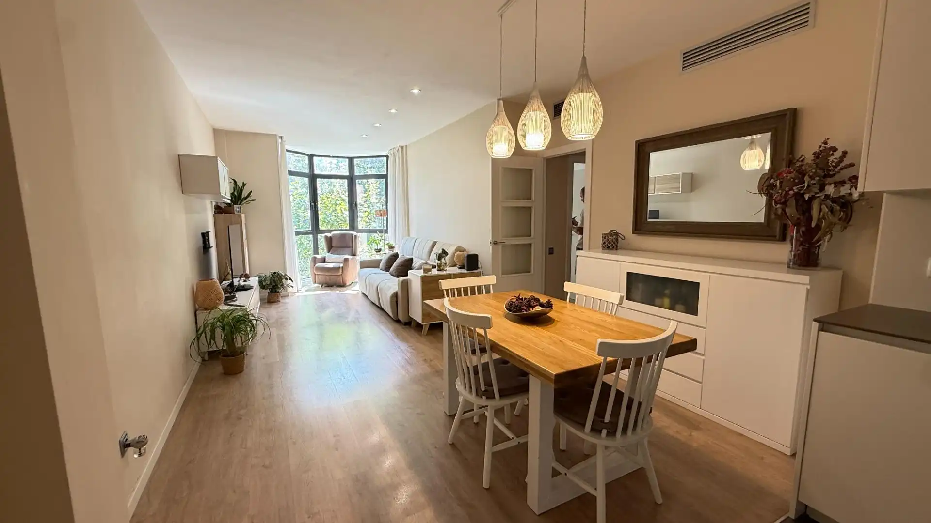 Dining room of Flat for sale in Barcelona  with Air Conditioner, Heating and Parquet flooring