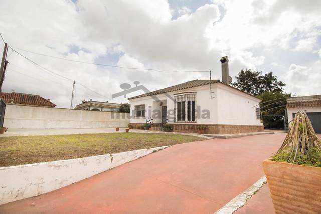 Casa-chalet en Venta en Monteolivete - Camino Sevilla