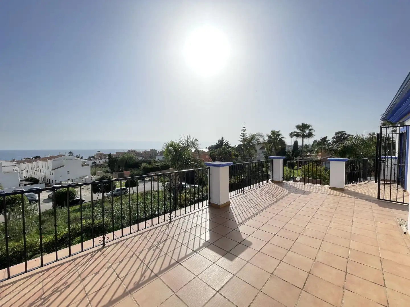 Exterior view of Houses for sale in Estepona  with Air Conditioner, Private garden and Terrace