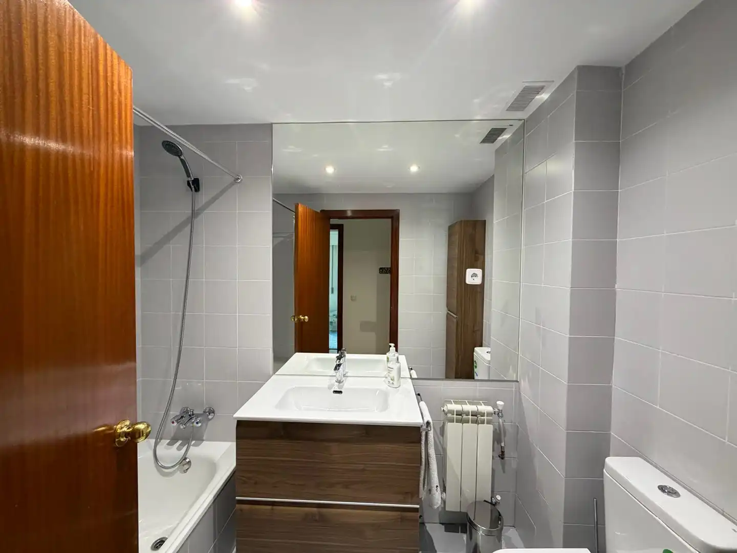 Baño de Piso en venta en Madrid con Aire acondicionado, Calefacción y Parquet